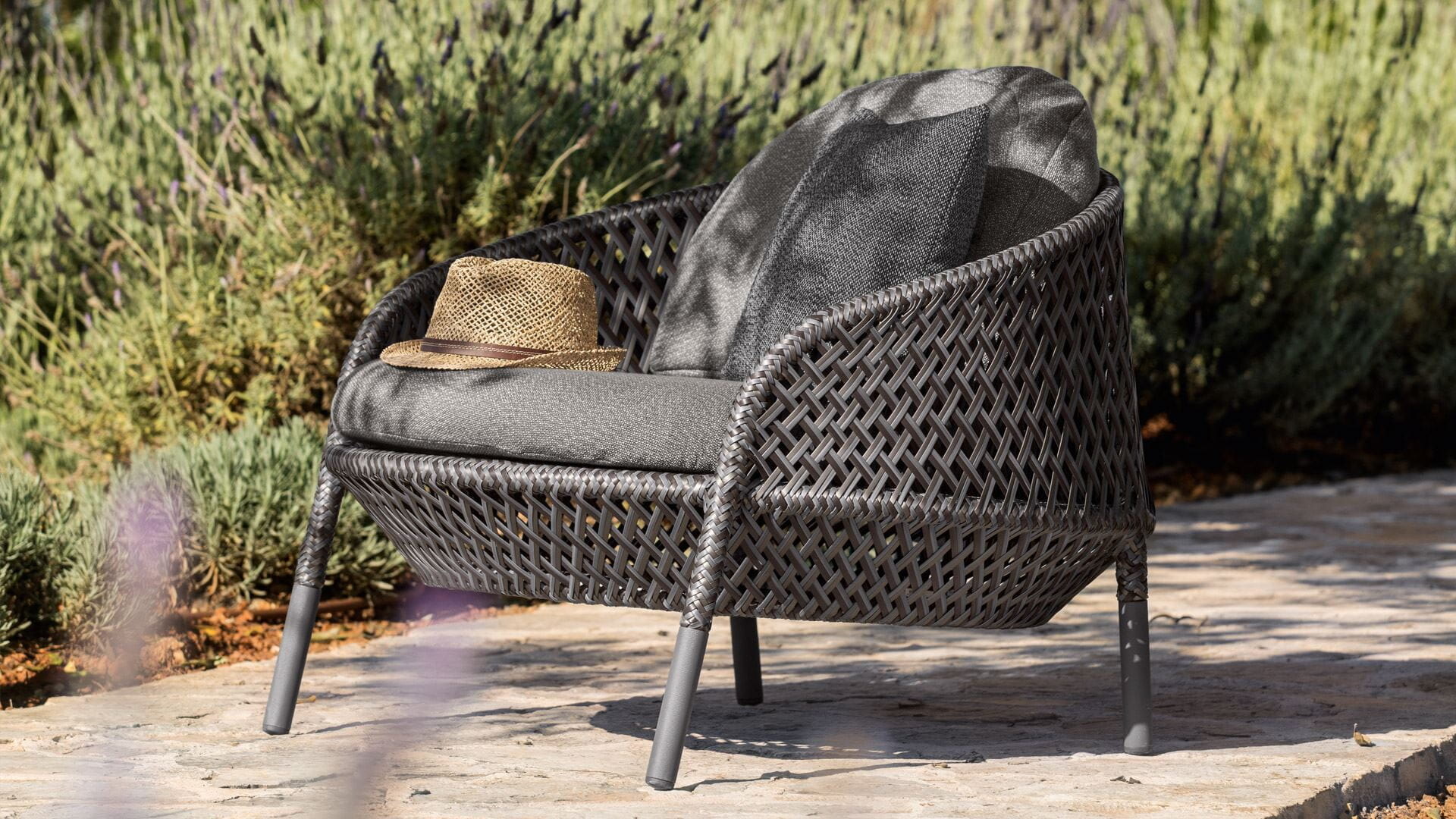 Ahnda outdoor furniture by Dedon