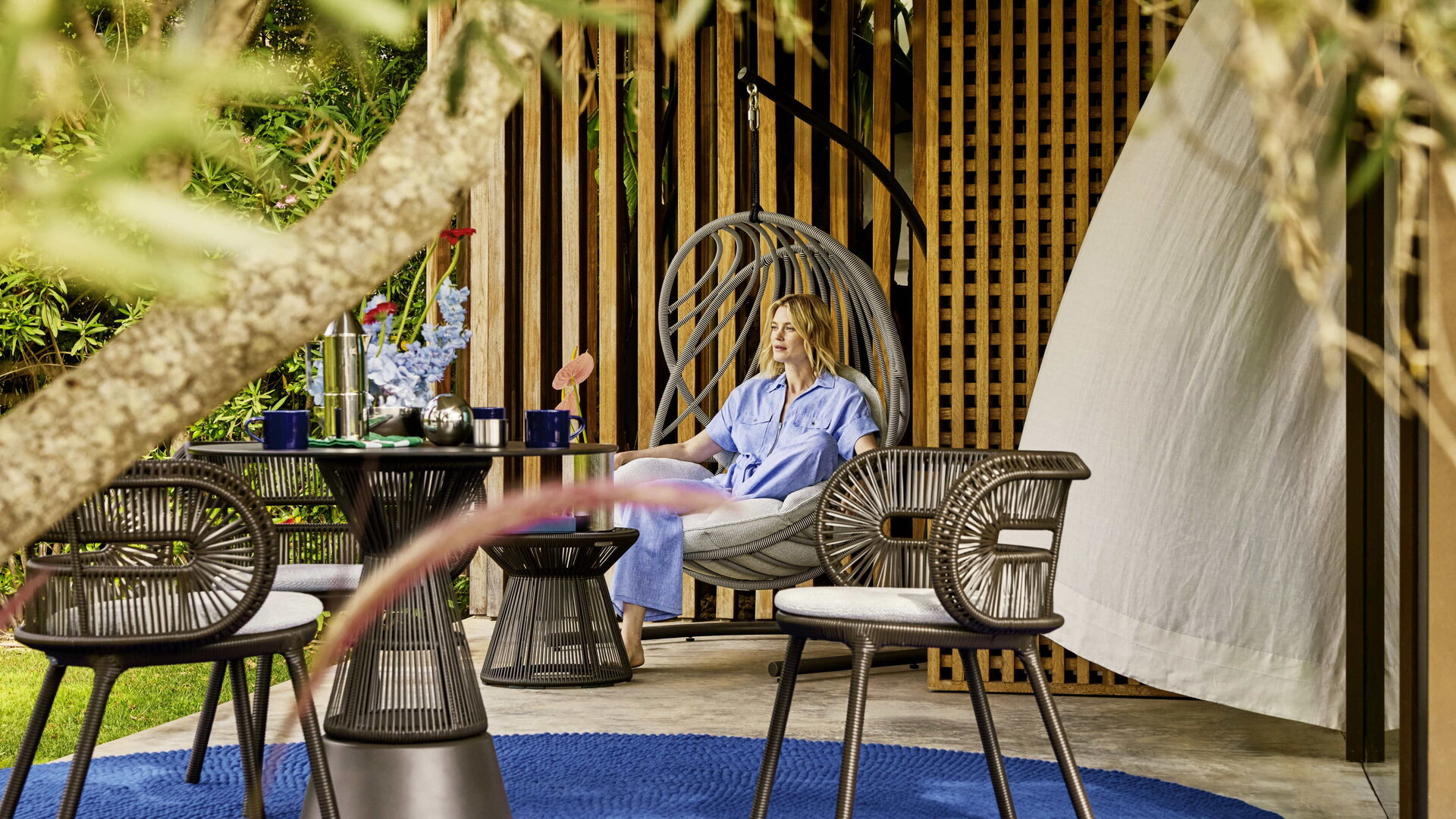 Cirql Nu outdoor furniture by Dedon