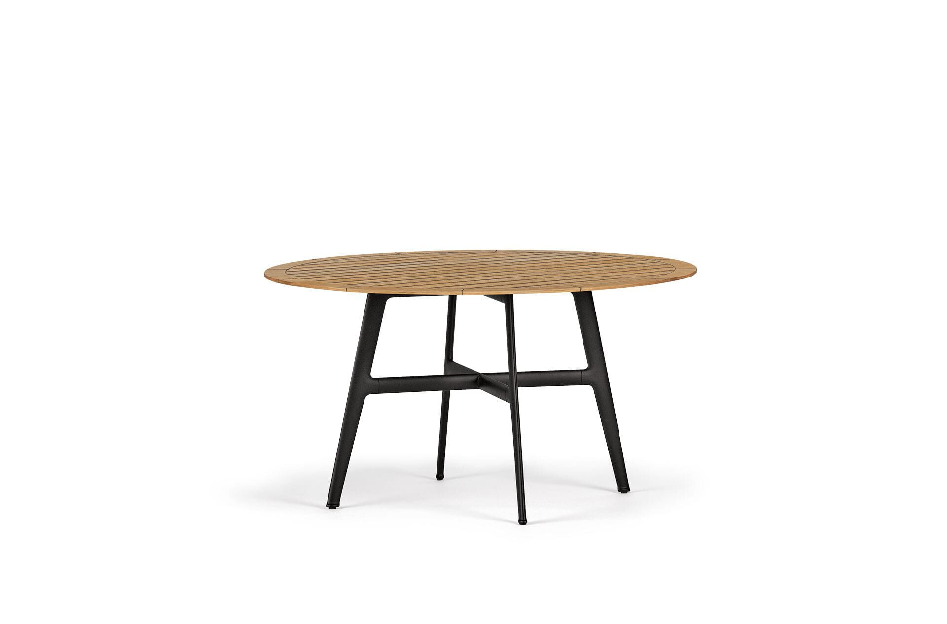 Seax Dining Table 140×140