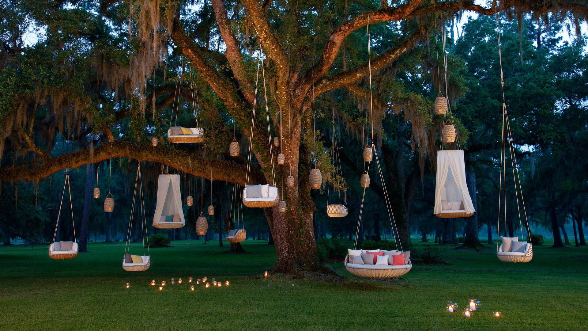 Swingrest outdoor furniture by Dedon