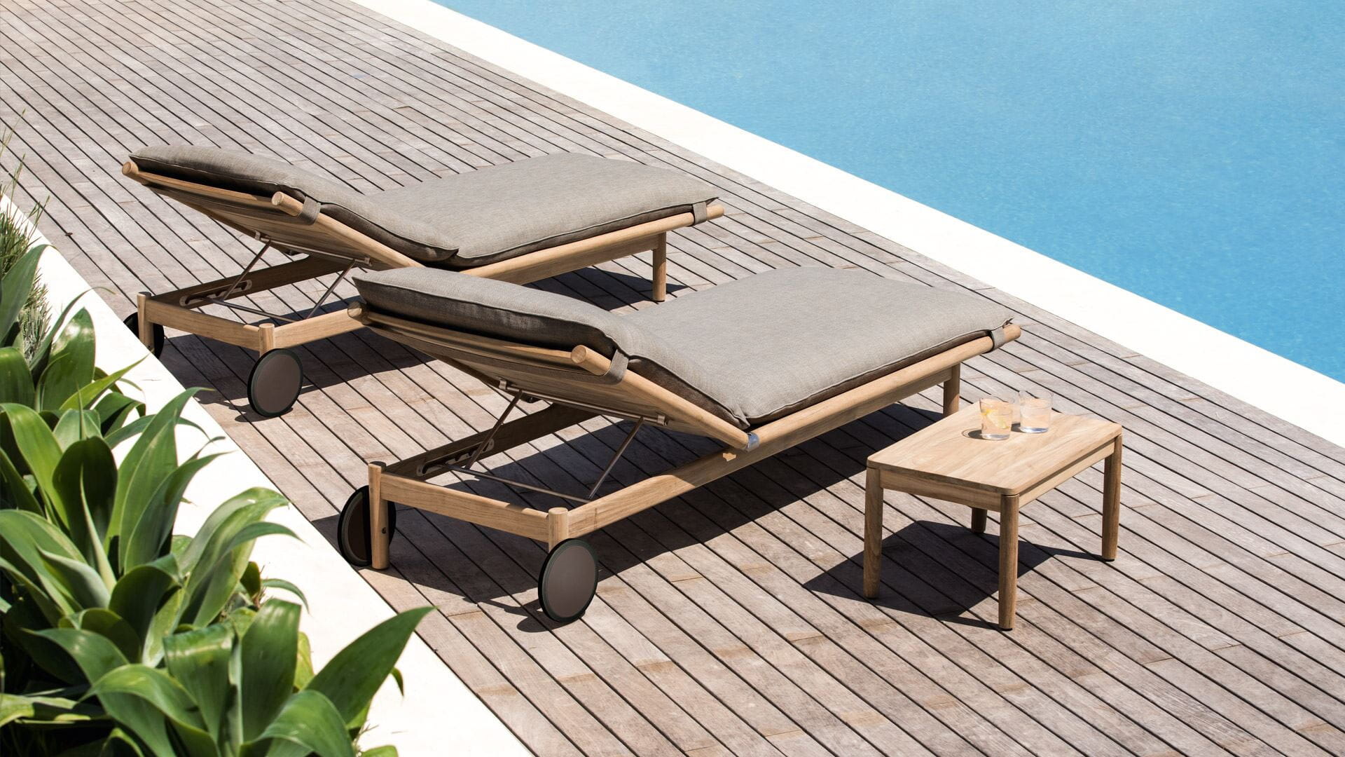 Tibbo outdoor collection by Dedon