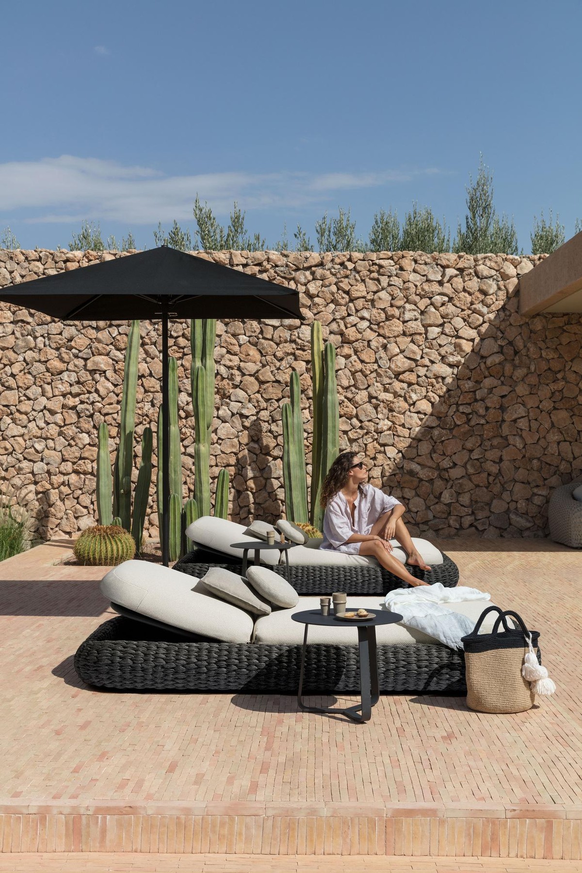 Centra outdoor installation