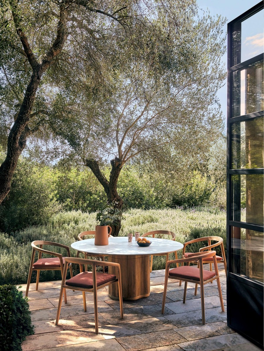 Ogado collection by Brent De Meulenaere for Manutti
