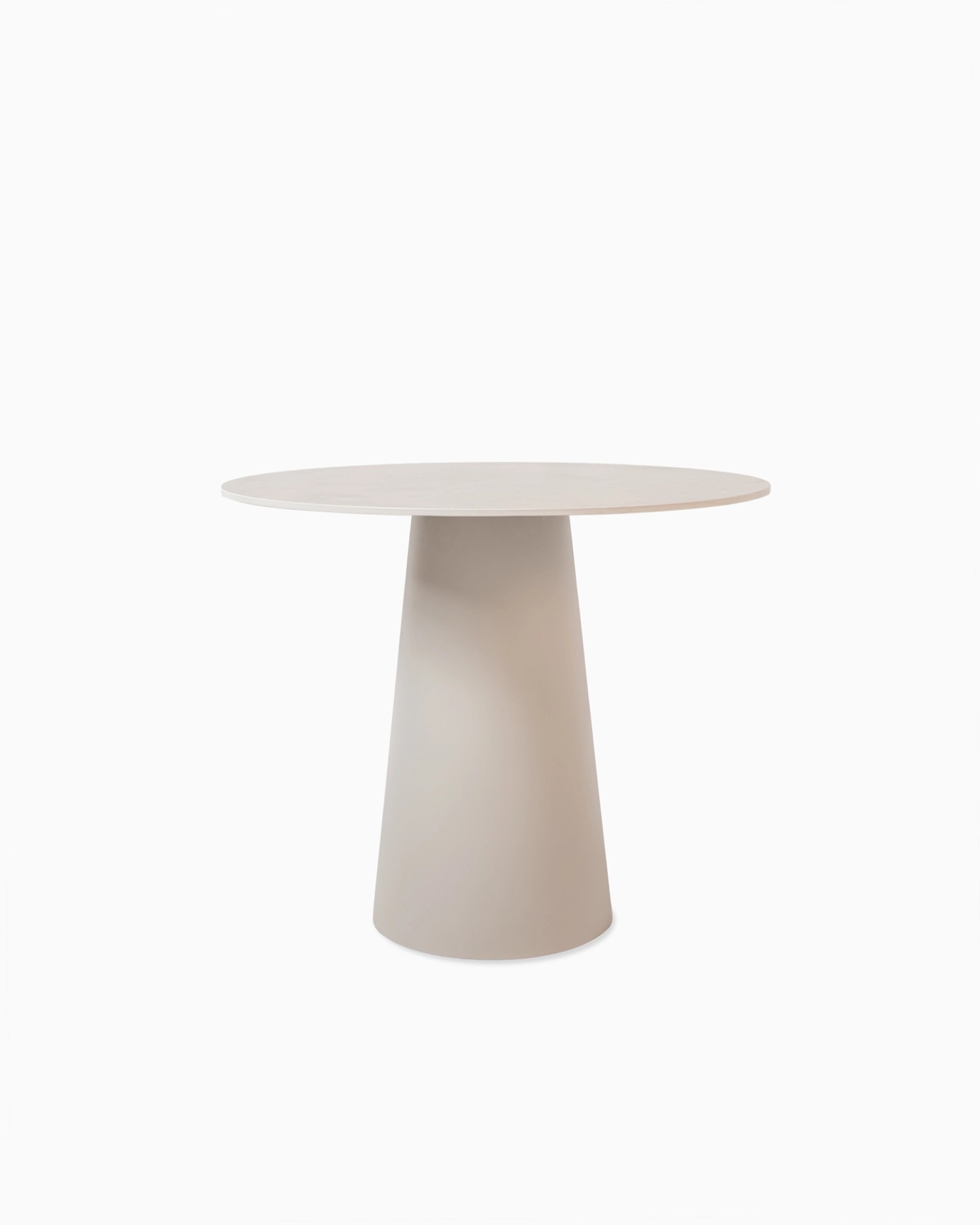 Sandro Dining Table by Vincent Sheppard